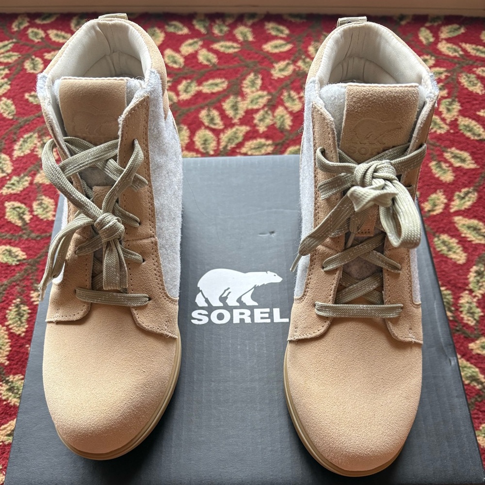 Sorel Women's Evie Ankle Bootie Beige grey size 8 Waterproof New